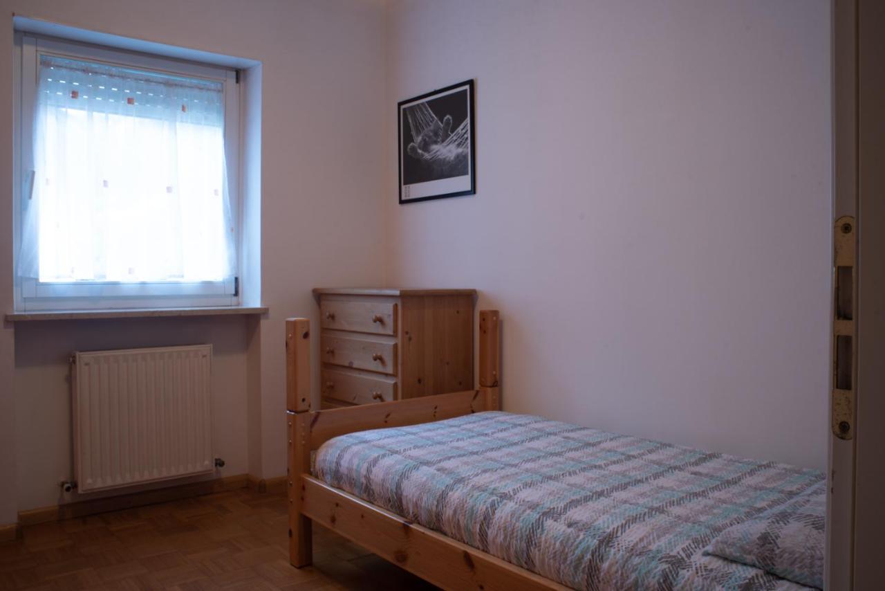 Strategic Apartment - Near Bolzano Prato all'Isarco Buitenkant foto