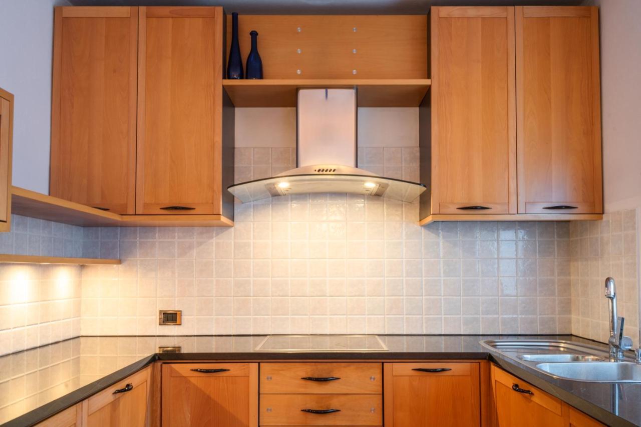 Strategic Apartment - Near Bolzano Prato all'Isarco Buitenkant foto